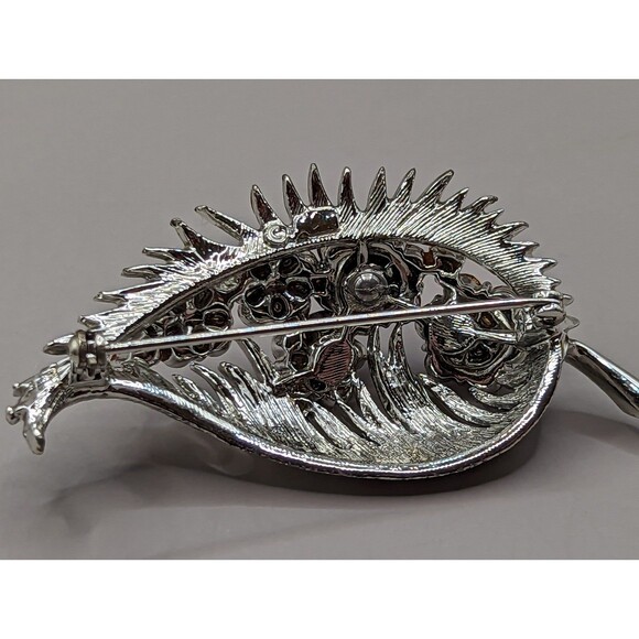 Vintage Coro Leaf Brooch - Picture 5 of 6